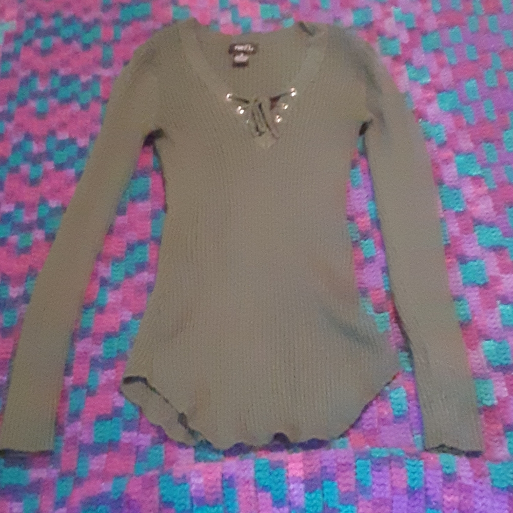 ⭐ Bundle & Save 15% Long sleeve top